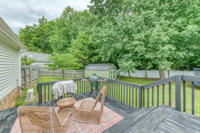 2 Flo Court, Johnson City, TN 37604