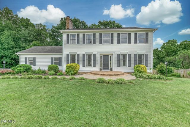 2 Flo Court, Johnson City, TN 37604