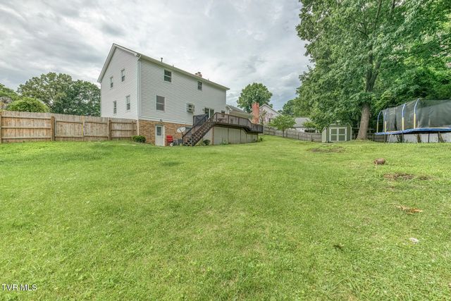 2 Flo Court, Johnson City, TN 37604