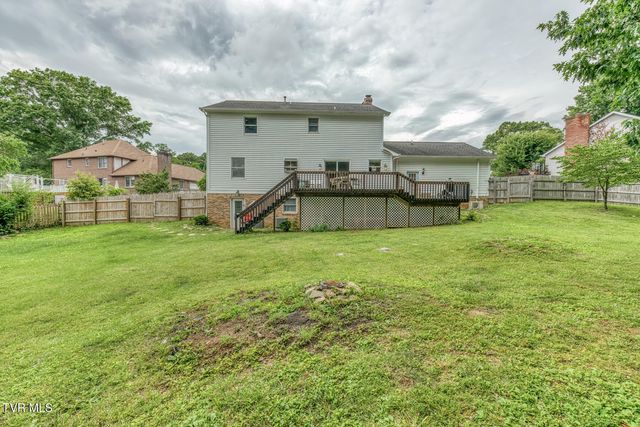 2 Flo Court, Johnson City, TN 37604