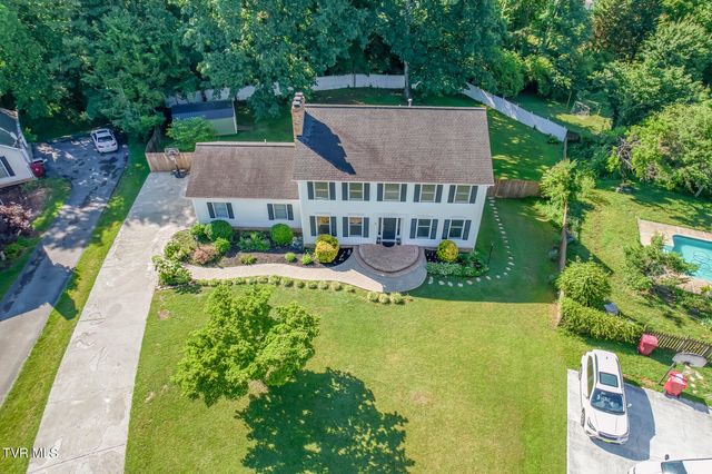 2 Flo Court, Johnson City, TN 37604