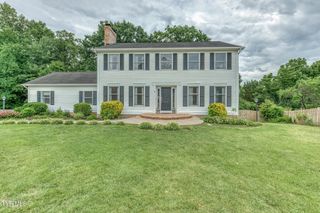 2 Flo Court, Johnson City, TN 37604