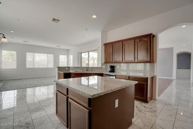 12303 W Dove Wing, Peoria, AZ 85383