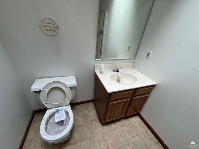 307 Palomino Lane, Ogden, KS 66517