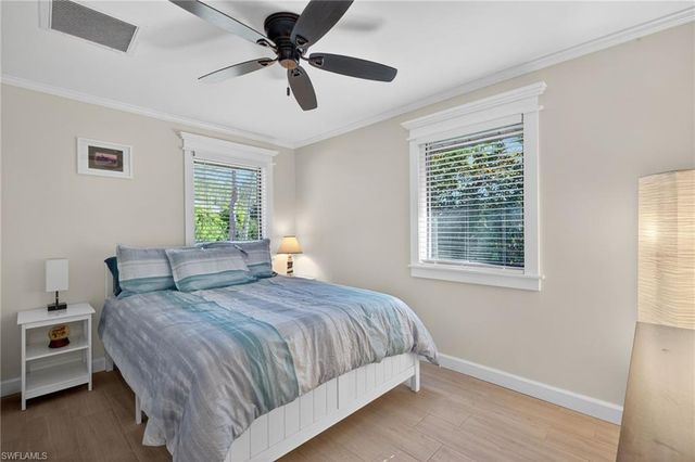 5100 Mahogany Ridge DR, Naples, FL 34119