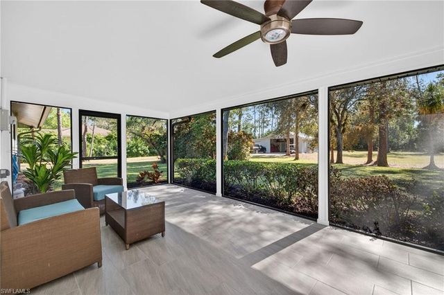 5100 Mahogany Ridge DR, Naples, FL 34119