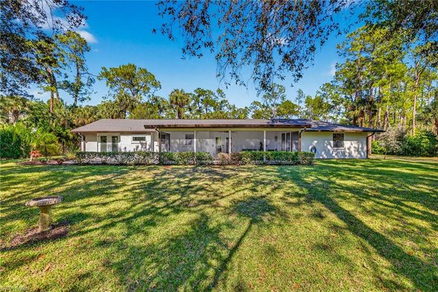 5100 Mahogany Ridge DR, Naples, FL 34119