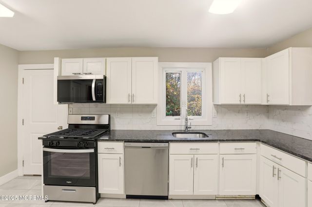 2930 Us 9, Howell, NJ 07731