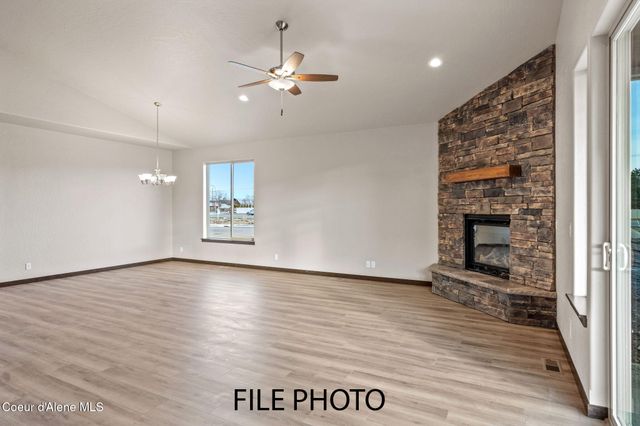 4497 E Savea LN, Post Falls, ID 83854