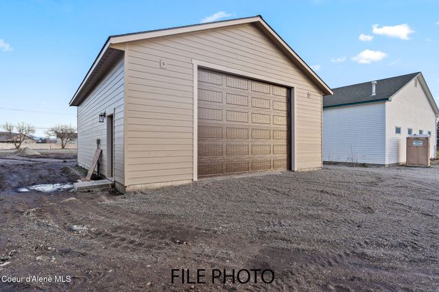 4497 E Savea LN, Post Falls, ID 83854