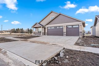 4497 E Savea LN, Post Falls, ID 83854