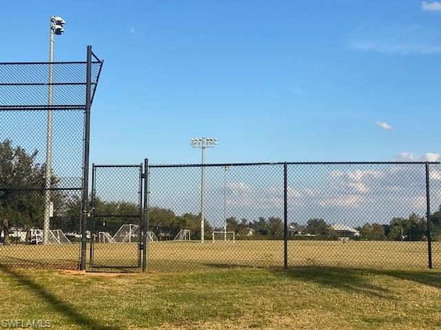 216 SW 26th PL, Cape Coral, FL 33991