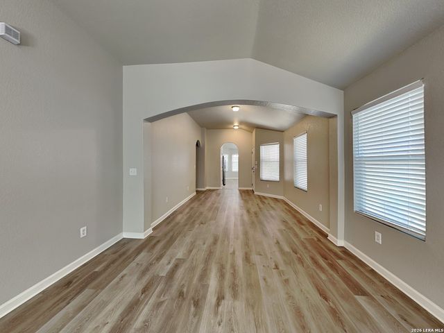 9822 Vandenberg, San Antonio, TX 78245