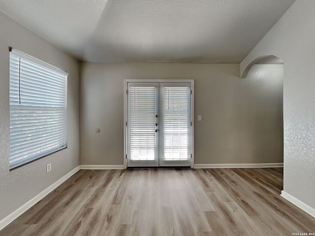9822 Vandenberg, San Antonio, TX 78245