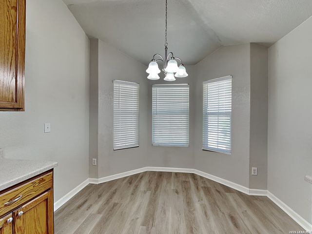 9822 Vandenberg, San Antonio, TX 78245