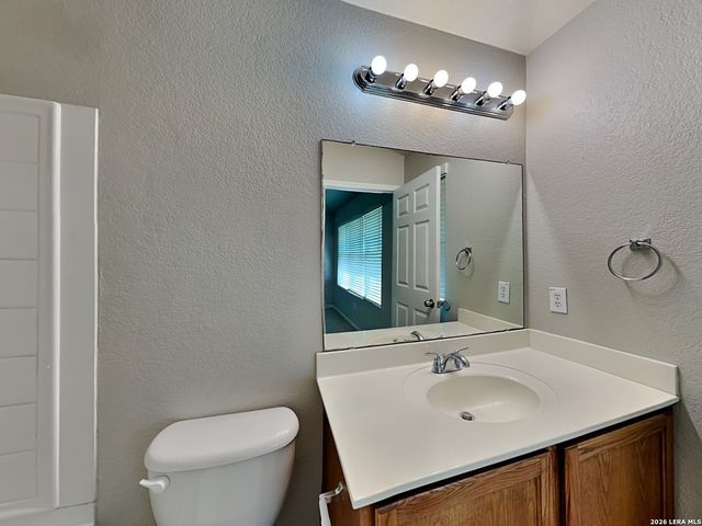 9822 Vandenberg, San Antonio, TX 78245