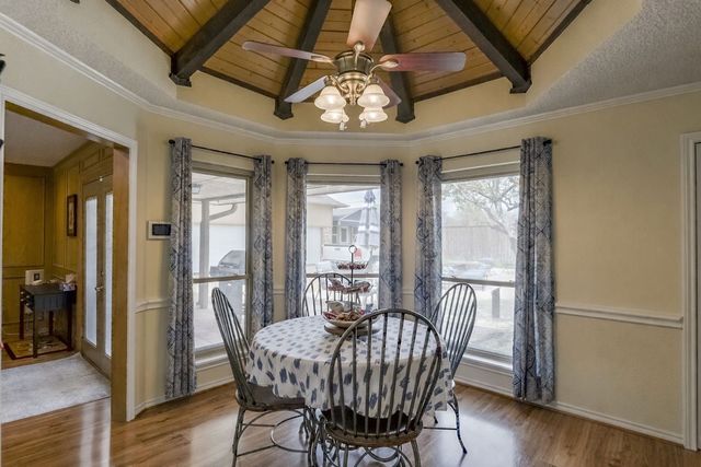 813 Shady Creek Drive, Kennedale, TX 76060