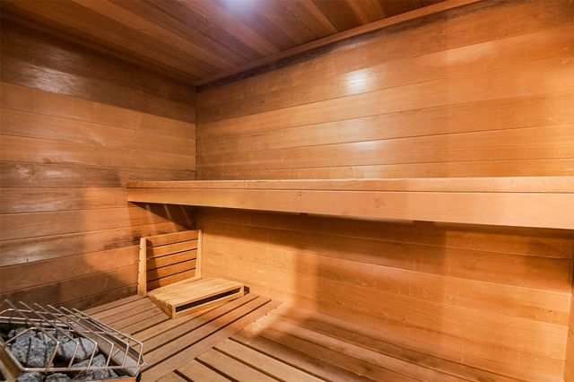 813 Shady Creek Drive, Kennedale, TX 76060