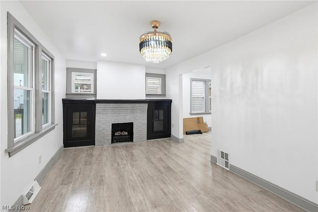 532 Hazel Place, Akron, OH 44304