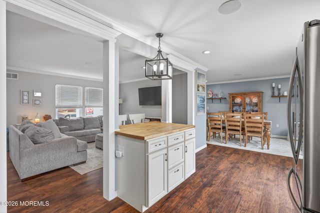 74 Barnegat Boulevard S, Barnegat, NJ 08005