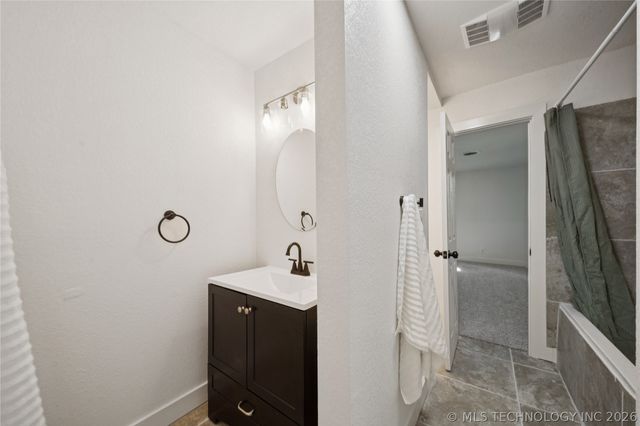 512 W Dallas Street W, Broken Arrow, OK 74012