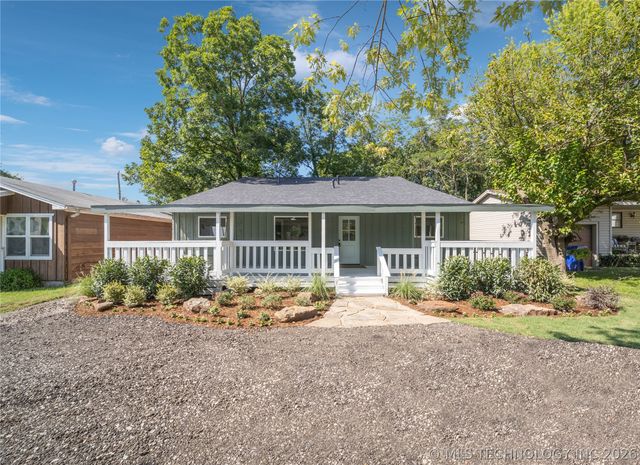 512 W Dallas Street W, Broken Arrow, OK 74012
