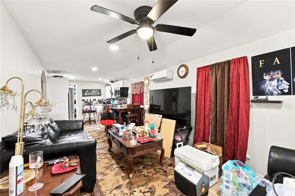 1211 West 18th Street, Bryan, TX 77803 — photo 3