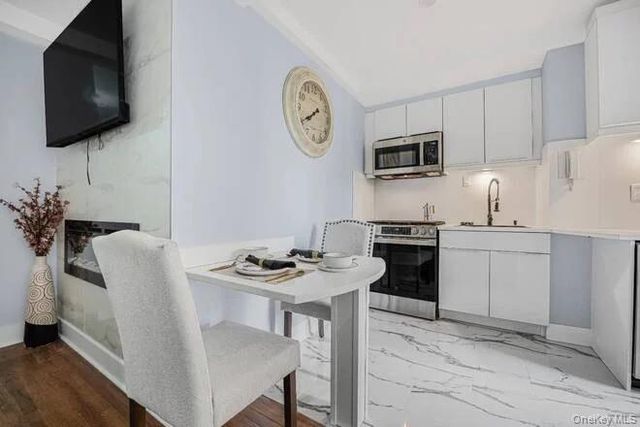 101 Lafayette Avenue 10M, Brooklyn, NY 11217