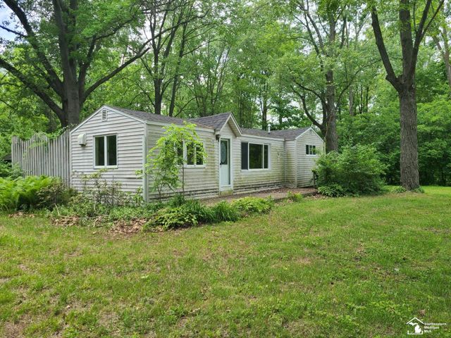2807 W Smith Road, Bedford Twp, MI 48144