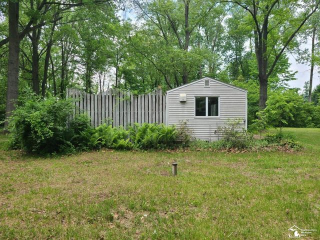 2807 W Smith Road, Bedford Twp, MI 48144