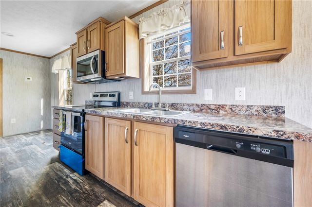 69 S Summit 102, West Salem Twp, PA 16125