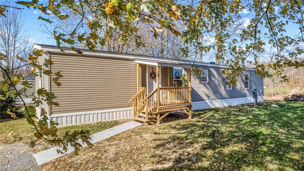 69 S Summit 102, West Salem Twp, PA 16125