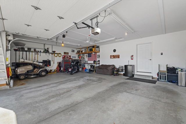 521 Tomahawk DRIVE, Twin Lakes, WI 53181