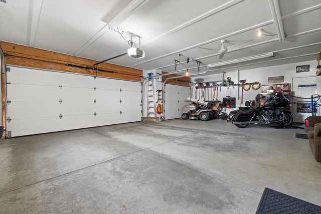 521 Tomahawk DRIVE, Twin Lakes, WI 53181