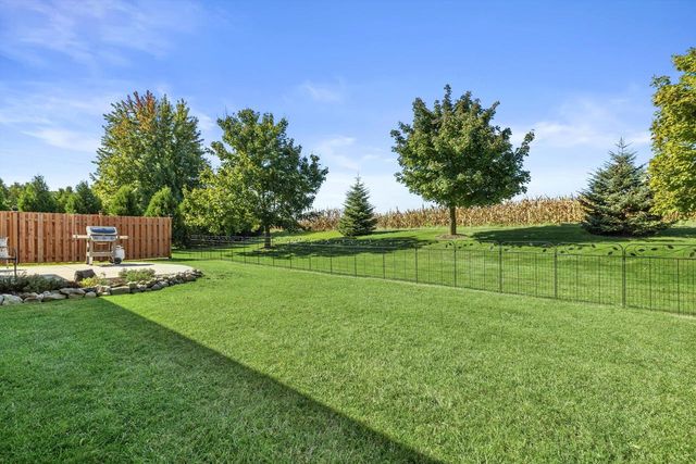 521 Tomahawk DRIVE, Twin Lakes, WI 53181