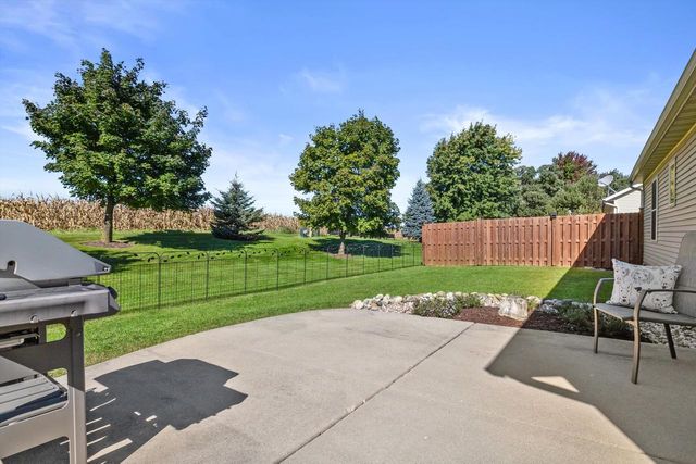 521 Tomahawk DRIVE, Twin Lakes, WI 53181