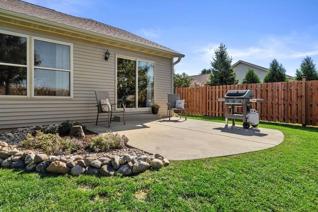 521 Tomahawk DRIVE, Twin Lakes, WI 53181