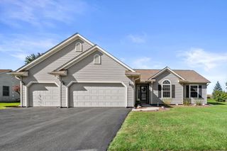 521 Tomahawk DRIVE, Twin Lakes, WI 53181