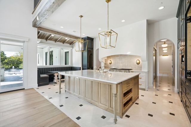 1847 Broken Bend Drive, Westlake, TX 76262