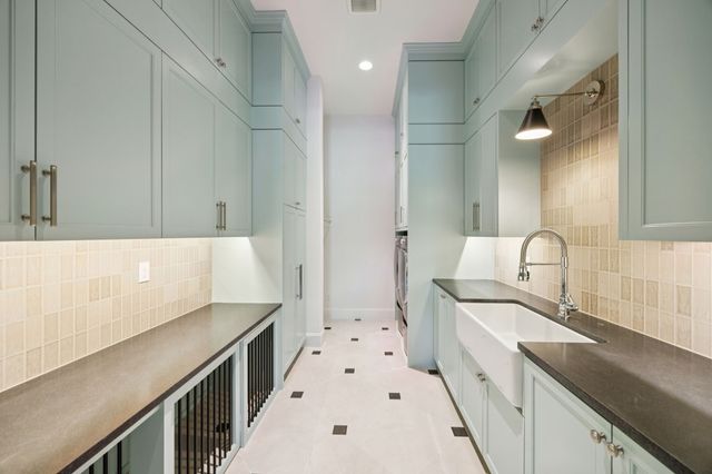 1847 Broken Bend Drive, Westlake, TX 76262