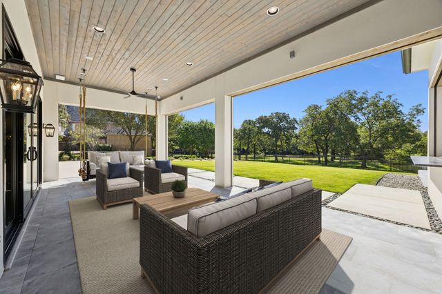 1847 Broken Bend Drive, Westlake, TX 76262