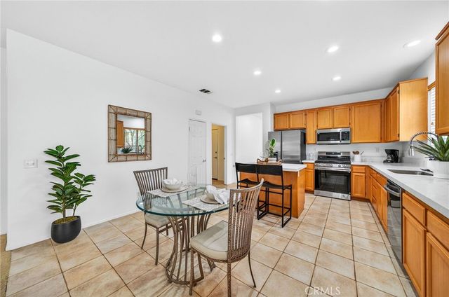 28502 Oasis View Cir, Menifee, CA 92584