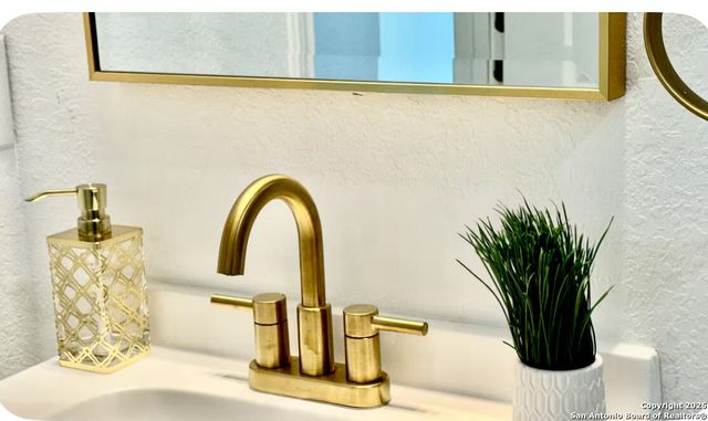 1414 hicks, San Antonio, TX 78210