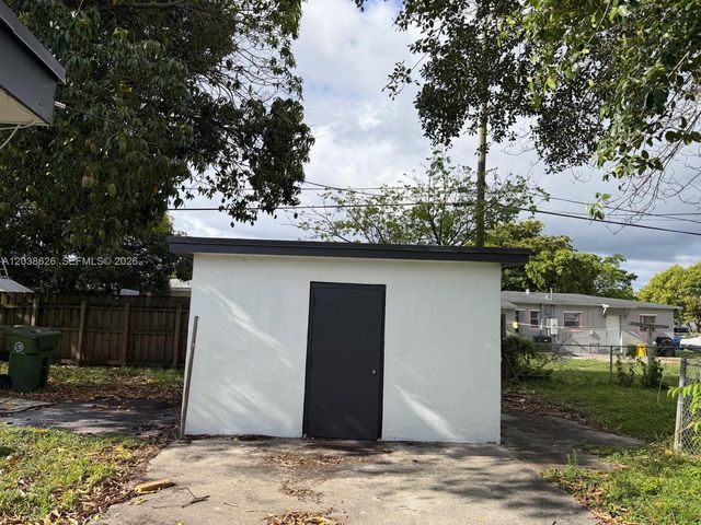 1600 NW 13th Court 1, Fort Lauderdale, FL 33311