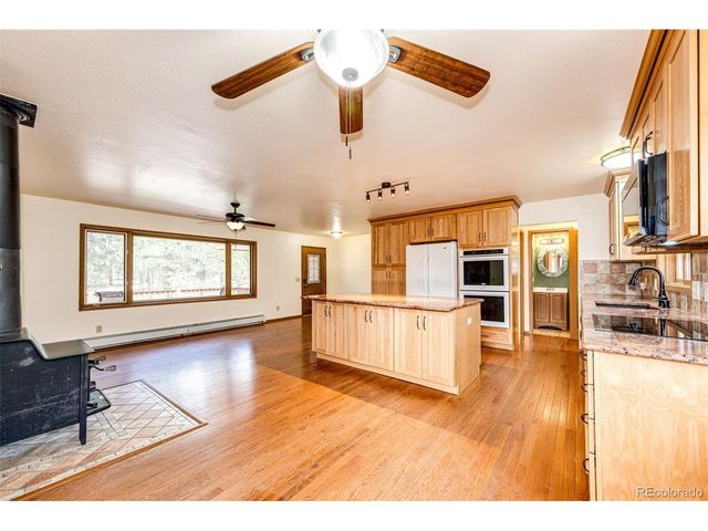 33802 Meadowlark Dr, Elizabeth, CO 80107