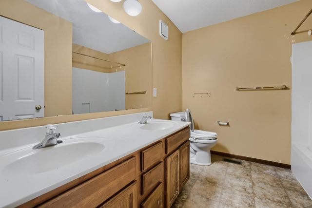 7540 Brunswick Avenue N, Brooklyn Park, MN 55443
