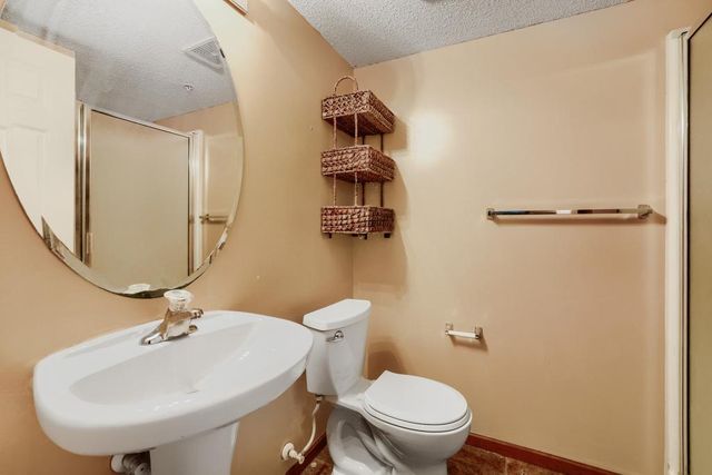 7540 Brunswick Avenue N, Brooklyn Park, MN 55443