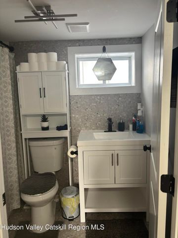 83 Marple Road Extension, Arlington, NY 12603