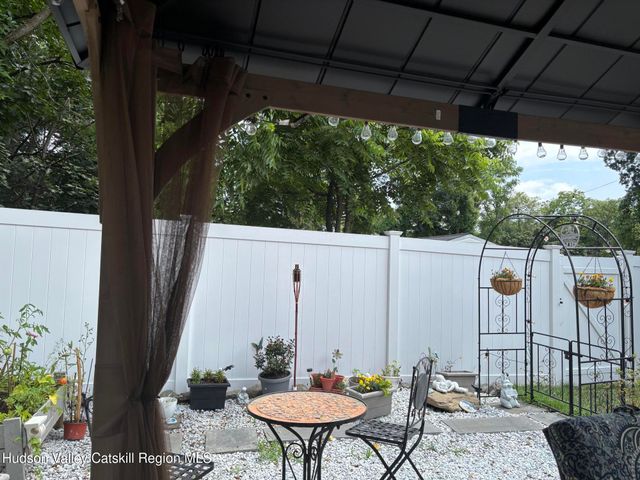 83 Marple Road Extension, Arlington, NY 12603