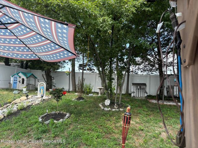 83 Marple Road Extension, Arlington, NY 12603